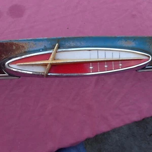 Dodge Polara 1960 panel de cabecera delantero y emblema, ¡bonito! rejilla, capó - Imagen 1 de 18