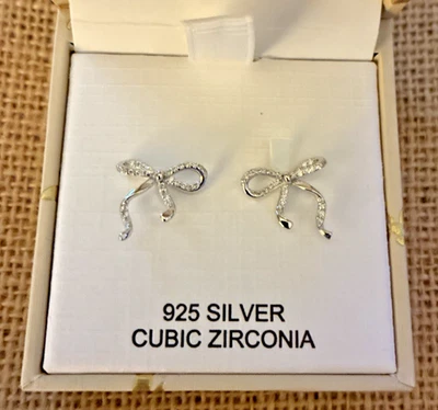 Pendientes de plata de ley 925 con arco de circonita cúbica Rachel Zoe nuevos en caja Foto 1 de 2