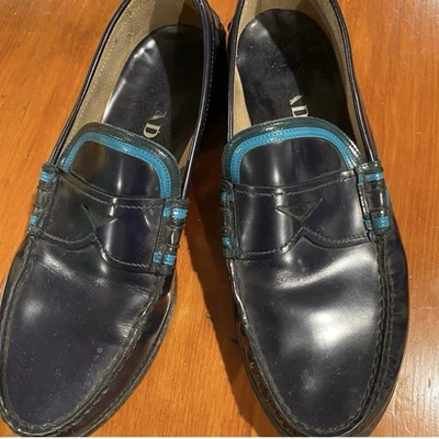 Mocasín Prada Azul Marino Hombre Talla 7.5 Borde Verde Y Turquesa Foto 1 de 4