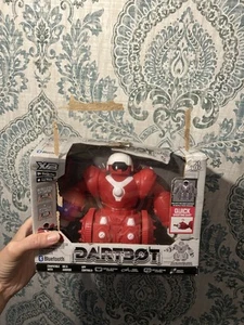ROBOT CONTROLADO POR APLICACIÓN BLUETOOTH DARTBOT CON TIRADOR DE DARDOS JUGUETE CAJA DAÑADA NIÑOS - Imagen 1 de 6