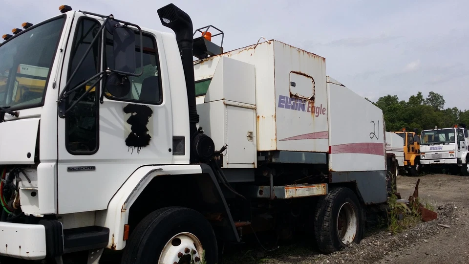 ELGIN EAGLE STREET SWEEPER 1997-2001 PUERTAS  Foto 1 de 4