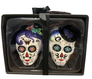 DAY OF THE DEAD Blue Sky Clayworks Sugar Skulls Salt Pepper Shakers NIB - Picture 1 of 10