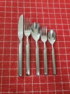 J.A. HENCKELS INTERNATIONAL 18/10 Stainless SYNERGY Flatware 5 PC Place Setting