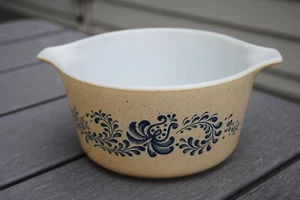 Vtg Pyrex Homestead Speckled Beige Blue Round Casserole Compatibles 473 1 qt - Picture 1 of 3