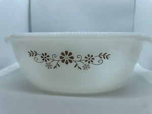PYREX White Brown Daisy Flower Dish Dynaware Plate Bowl - Picture 1 of 4