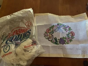 The Wooly End Summer Seashell Handpainted Crewel Canvas Kit Wool & Bag - Picture 1 of 18