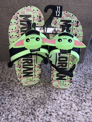 Disney Star Wars MANDALORIAN Toddler Boys Size 11/12 Flip Flop Sandals GREEN NEW - Image 1 of 3