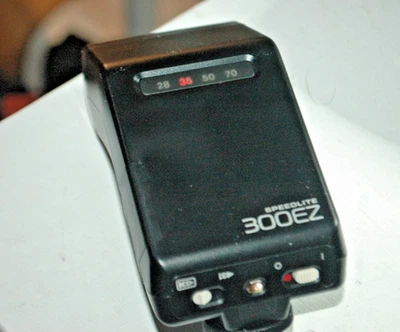 Vintage Canon Speedlite 300EZ Flash  + Leather Case – Tested - Image 1 of 4