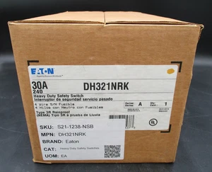 EATON DH321NRK 3-P 4-W 30A 240V FUSIBLE NEMA 3R EXTERIOR HD DESCONEXIÓN - Imagen 1 de 4