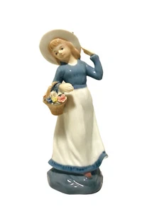 7 inch porcelain figurine Spain - Picture 1 of 6