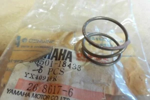YAMAHA VMAX XS1100 XS750 XS850 XVZ13 GENUINE OIL FILTER SPRING - # 90501-18433 - Picture 1 of 1