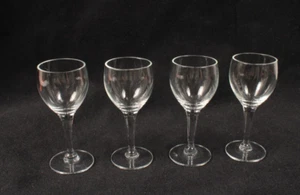4 Crystal Cordial Glasses with Stem 1 Ounce 3.25 Inches Tall Excellent Condition - Picture 1 of 3