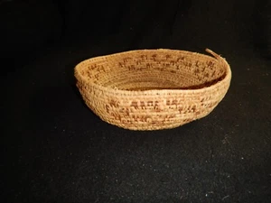 Vintage early Native American Round Woven Raffia Bowl Coil Basket Indian - Picture 1 of 9