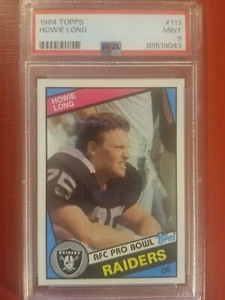 Topps Football 1984 - Howie Long #111 (RC) PSA 9 - Imagen 1 de 2