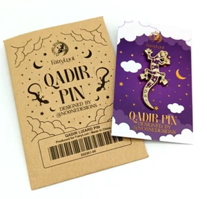NUEVO Botón Pin Esmaltado Fairyloot The Stardust Thief Chelsea Abdullah Qadir - Imagen 1 de 4