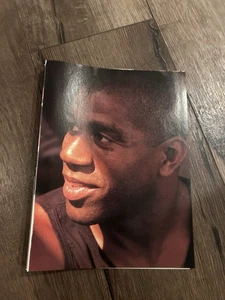 Photo 8 x 11 Photo Pinup EARVIN MAGIC JOHNSON NBA LOS ANGELES LAKERS - Picture 1 of 1