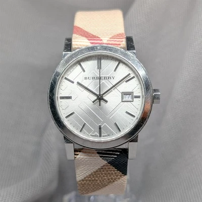 BU9100 Burberry The City relógio suíço unissex de aço inoxidável com pulseira de couro - Imagem 1 de 4