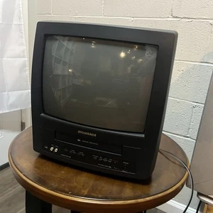 Sylvania SRC2213W 13” VHS Combo CRT TV - TV Works, VCR Doesn’t work - Picture 1 of 6
