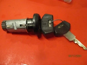 REGAL-CUTLASS-LUMINA-GRAND PIX 1988-1994-OEM-ENCENDIDO-GM--CILINDRO LLAVE - Imagen 1 de 3