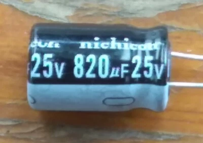 820µF 25V High Temp Electrolytic Capacitors. 5, 10 or 20 pack. 820uF Capacitor - image 1 of 4