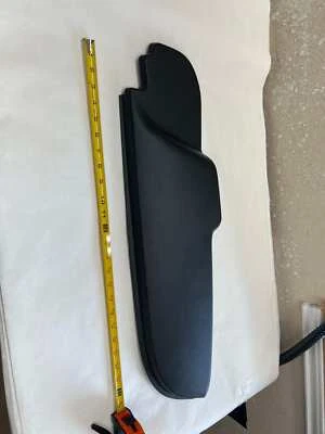 Cubierta de acceso del panel de ajuste trasero del lado del conductor convertible Ford Mustang 2019-2023 Foto 1 de 2