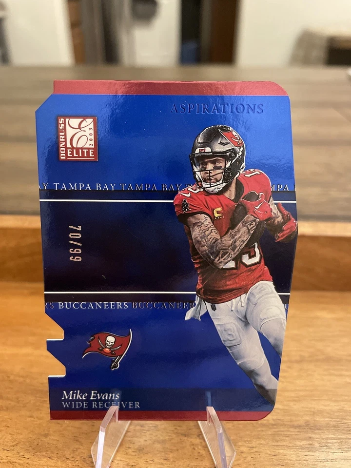 2023 Donruss Elite Mike Evans /99 Status Die-Cut #22 Tampa Bay Buccaneers 🏆 - Image 1 of 2