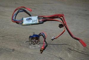 e-flite EFLA308 6 amp Helicopter Brushless ESC and mixer & 3900kv eflh1516 moto - Picture 1 of 6