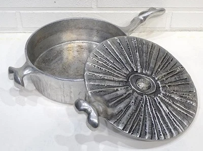 DON DRUMM Vintage BRUTALIST Aluminum MCM 3qt LARGE COVERED CASSEROLE Skillet Pan - Image 1 of 4