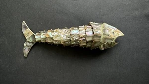 Ancien décapsuleur ouvre bouteille poisson articulé nacre Mexico bottle opener - Picture 1 of 16