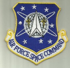 AIR FORCE SPACE COMMAND USAF PATCH WAR AIRCRAFT SATELITTES SOLDIERS FLY USA