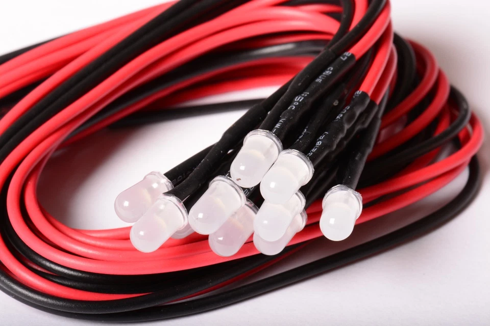 10pz LED CABLATI CON RESISTENZA E CAVO 30cm 12V CLEAR FOGGY PUNTO LUCE CABLATO - Immagine 1 di 1