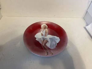 Colección Delphi Marilyn Monroe - Marilyn Monroe en plato "The Seven Year Itch" - Imagen 1 de 4