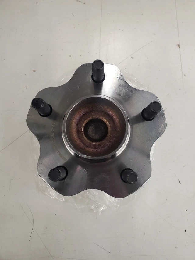 Conjunto de buje original Nissan 40202-9BT1A Foto 1 de 4