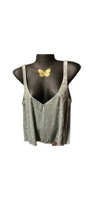 Top de terciopelo dividido H&M talla M verde salvia precioso Foto 1 de 4