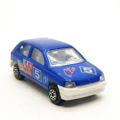 Majorette Renault Clio no.5 Colored Flag - Dark Blue 1:53 (3") Pre-Owned 001 - Image 1 of 4