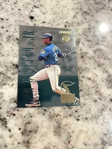 MINT 1996 DONRUSS HIT LIST KEN GRIFFEY JR #2 INSERT /10000 FREE SHIPPING - Picture 1 of 3