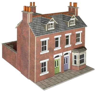 Metcalfe PO300 OO/HO Gauge Terraced Houses (Brick) Card Kit - Image 1 of 4