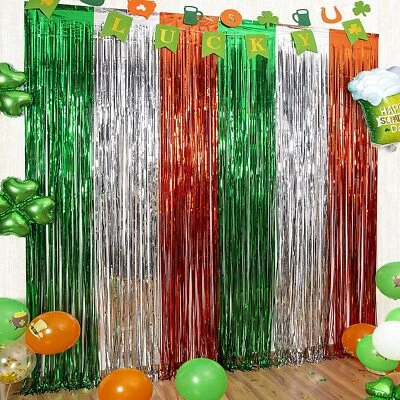 Paquete de 3 cortinas con flecos de aluminio para el día de San Patricio decoración de fiesta de día de San Patricio Foto 1 de 4