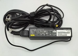 OEM Fujitsu T726 Laptop AC Power Adapter CP742956-01 CP500635-01 CP531976-01 - Picture 1 of 1