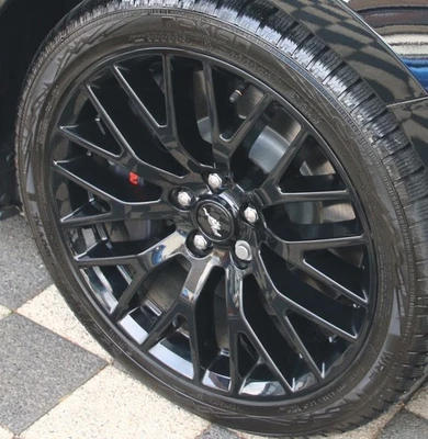 Ford Mustang  Winterreifen Winterräder Nokian 255/40 R19 / 275/40 R19 inkl RDKS  - Bild 1 von 4