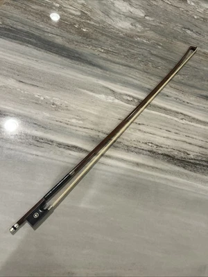 Arco de violín FC Prefretzschner plateado valorado en $1500 1920 Austria Foto 1 de 4