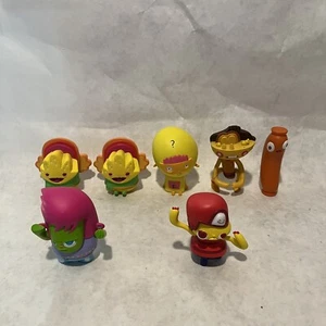 Kidrobot The Heroes of Burgertown Lot Of 7 Figures  John Burgerman - Picture 1 of 5