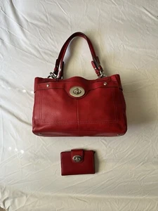 Coach F16531 Penelope Red Leather Turn lock Shoulder Bag And Wallet - Picture 1 of 14