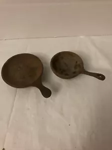 Miniature Cast Iron Pots Pan Skillet Kitchen Camping - Picture 1 of 5