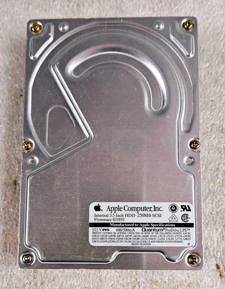 Apple/Quantum ProDrive LPS TB25S023 655-0185 250MB SCSI HDD - Image 1 of 3