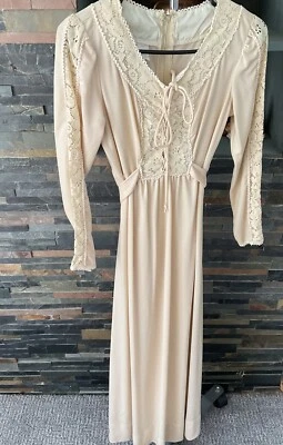 Vestido Formal Largo Vintage Años 70 Crema con Encaje JCPenney  Foto 1 de 4