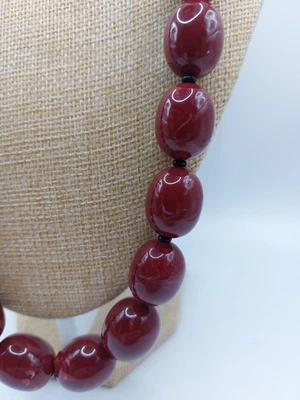 Colar de contas graduadas de baquelite falsa Monet - Imagem 1 de 4