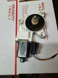 MOTOR VENTANA PUERTA TRASERA LADO CONDUCTOR IZQUIERDO SE ADAPTA A SEDÁN 11-14 CHRYSLER 200  - Imagen 1 de 2