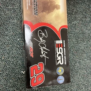 Action 1:24 #29 Bobby Labonte 2004 Monte Carlo ESGR Army Reserves 1 of 4,824 NIB - Picture 1 of 14