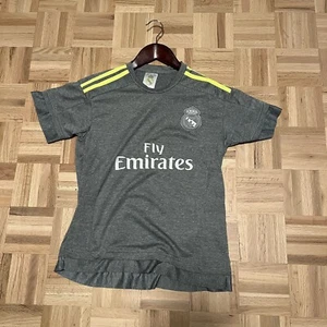Real Madrid - Ronaldo Football Kit - Soccer Jersey Fly Emerites  - Picture 1 of 7
